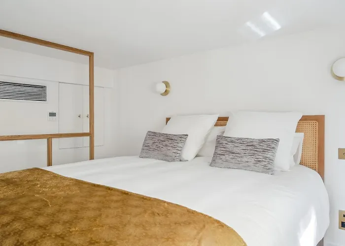 Luxueuse Avec Jardin Privé Sauna Et Jacuzzi Appartement *