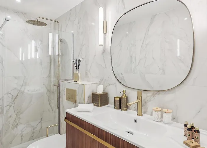 Appartement Luxueuse Avec Jardin Privé Sauna Et Jacuzzi *
