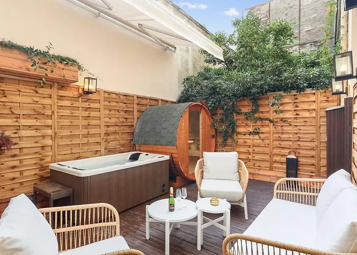 Luxueuse Avec Jardin Privé Sauna Et Jacuzzi Appartement *