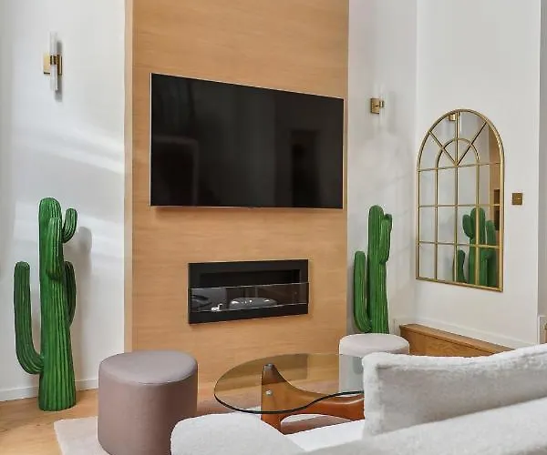Luxueuse Avec Jardin Privé Sauna Et Jacuzzi Appartement Paris